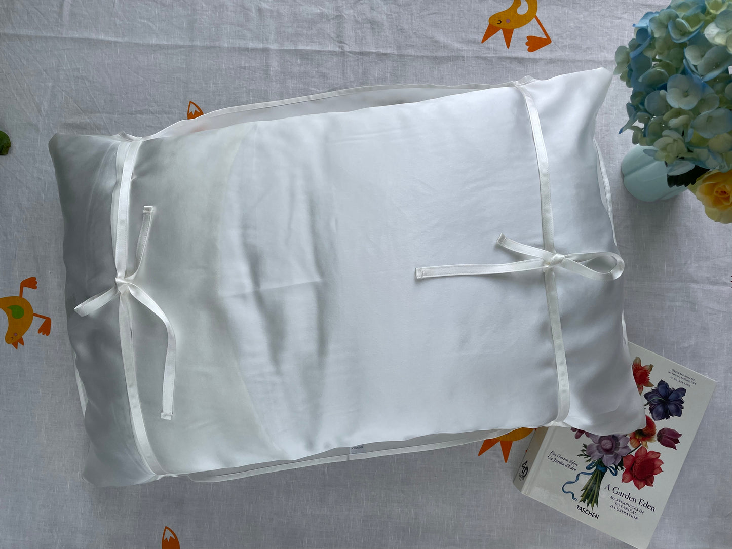 100% Mulberry Silk Travelling Essential Pillow Cover- 19mm portable Silk Pillow Cover-The White