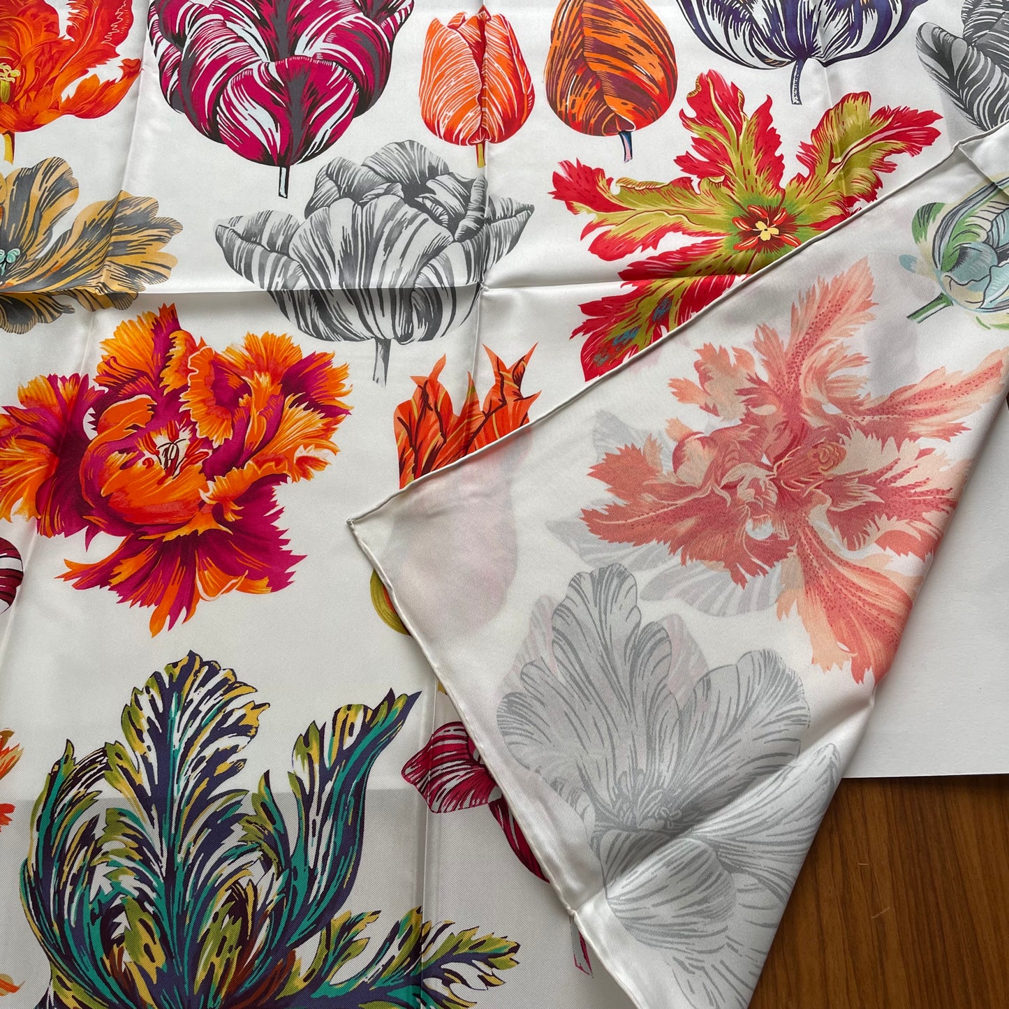 100% Pure Mulberry Silk Extra Large Hand Rolled Silk Scarf 35"- The Tulips