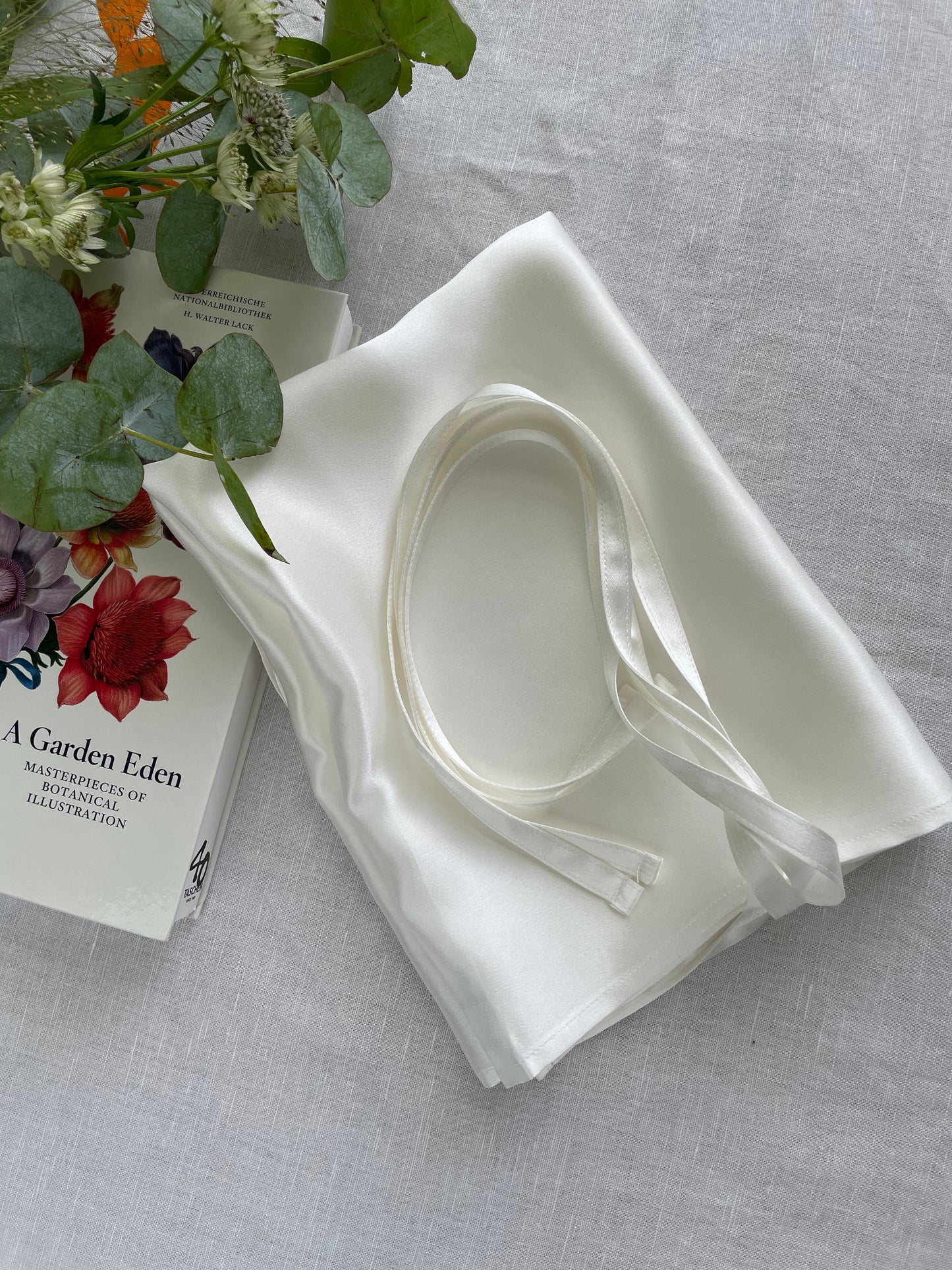 100% Mulberry Silk Travelling Essential Pillow Cover- 19mm portable Silk Pillow Cover-The White