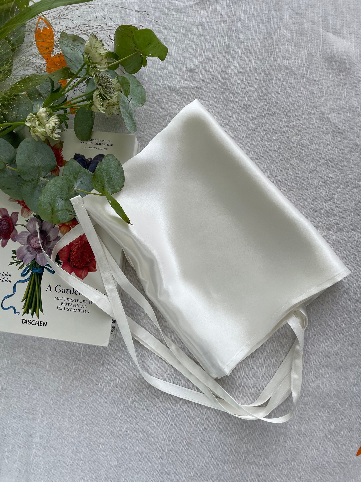 100% Mulberry Silk Travelling Essential Pillow Cover- 19mm portable Silk Pillow Cover-The White