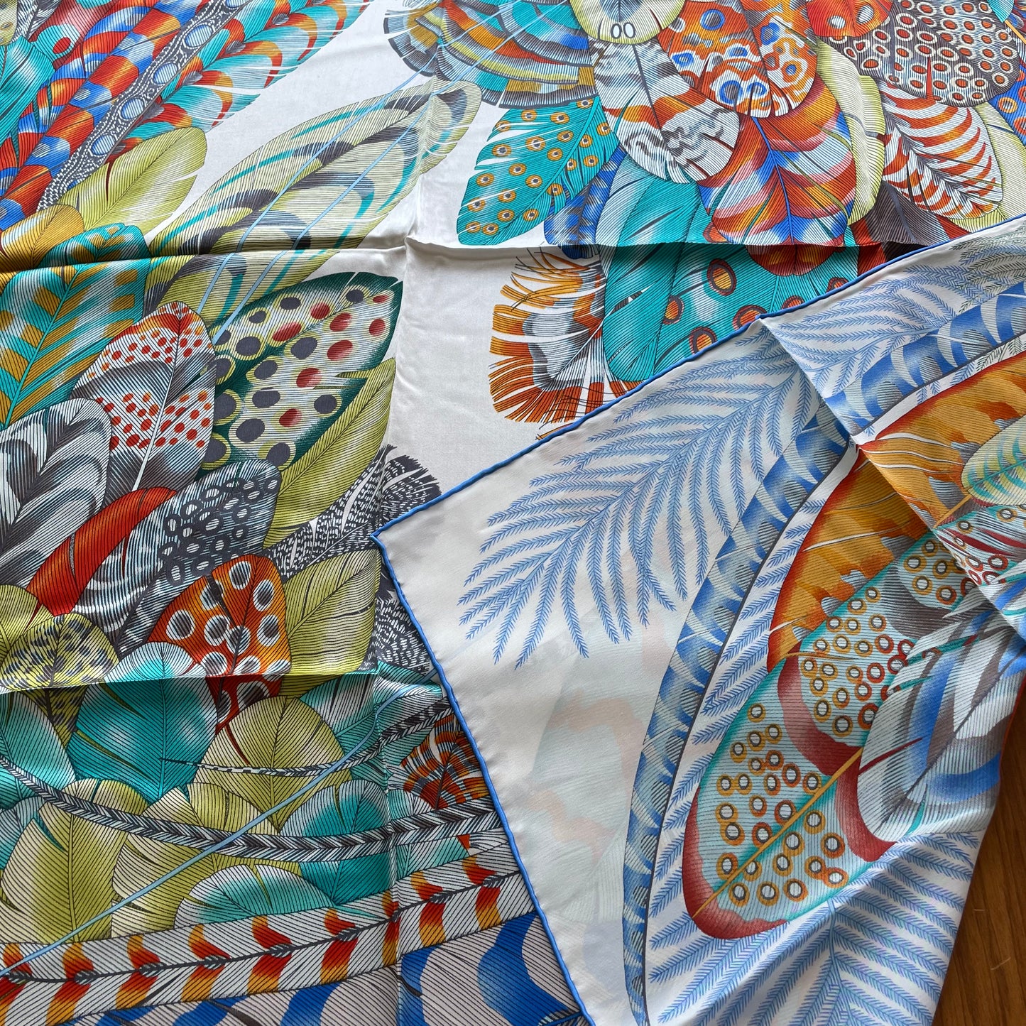 100% Pure Mulberry Silk Multicolour Handmade Large Silk Scarf 43"- The White Feathers