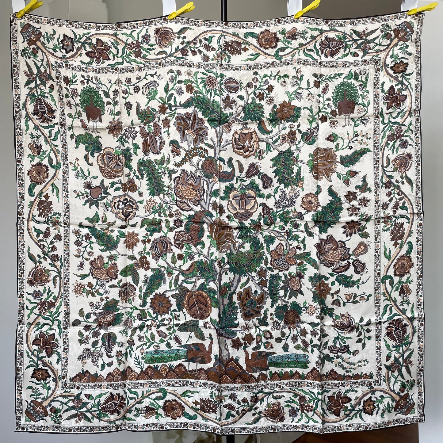 Exquisite Duo-Colour Mulberry 43” Silk Scarf: Hand-Rolled Edge, 6A Grade - The Life Tree