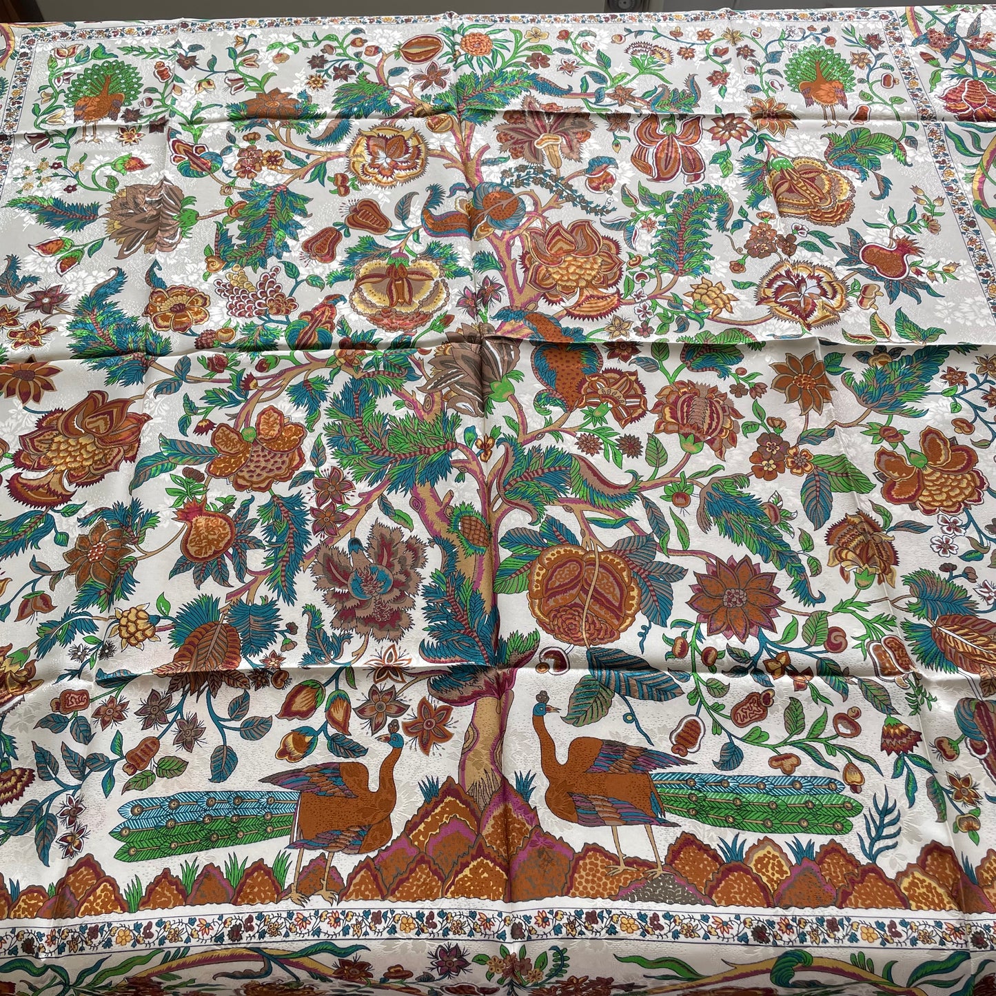 Exquisite Duo-Colour Mulberry 43” Silk Scarf: Hand-Rolled Edge, 6A Grade - The Life Tree