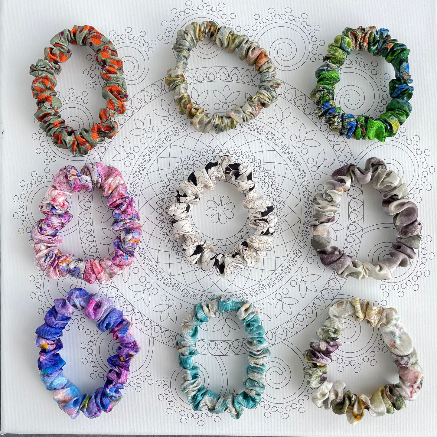100% Pure Mulberry Silk Small Elastic Hair Scrunchie - Pure Silk Hair Scrunchie/hair Accessory-The unique Small hair Scrunchie