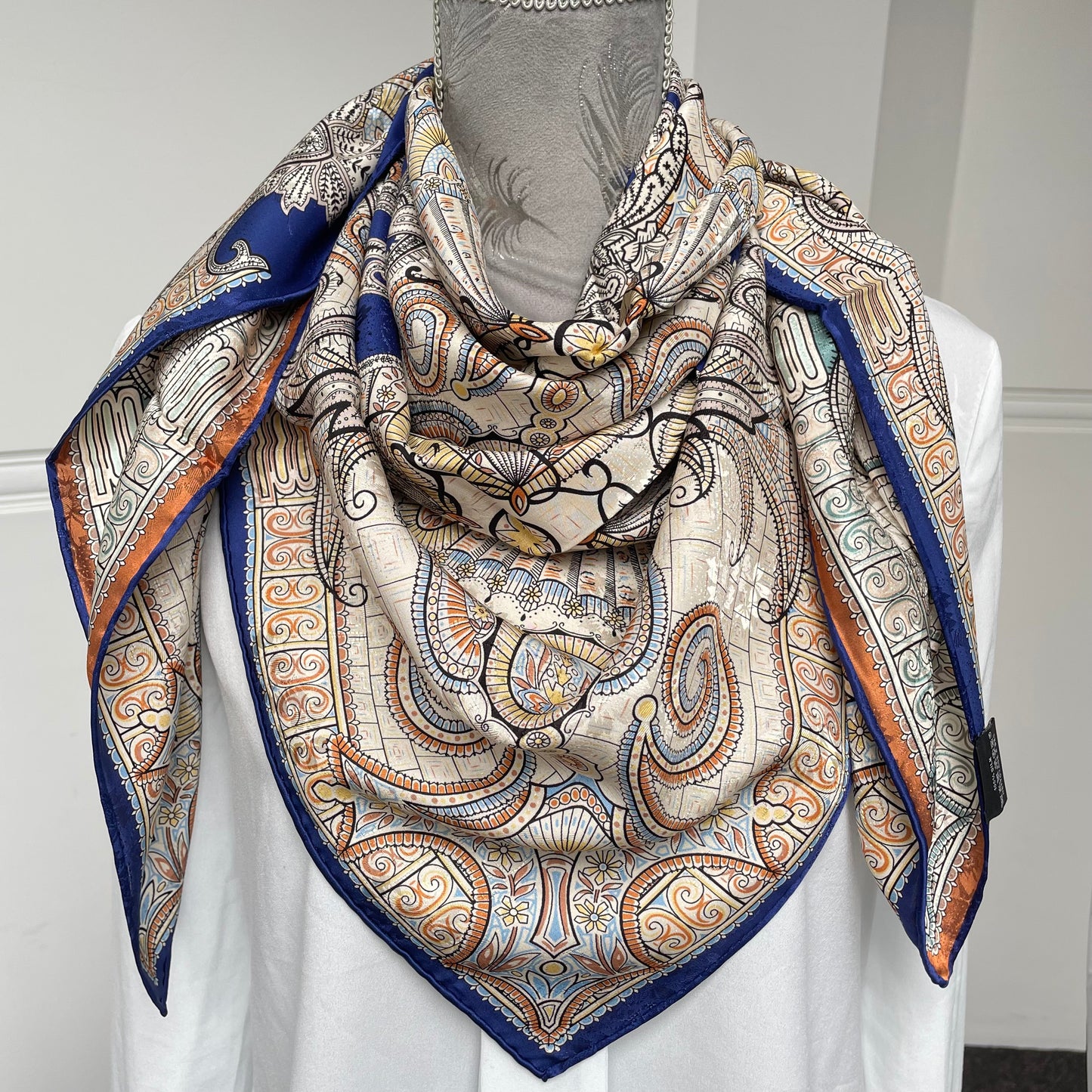 Exquisite Duo-Colour Mulberry 43” Silk Scarf: Hand-Rolled Edge, 6A Grade - The Paisleys