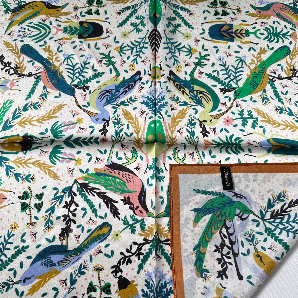 The Pipits Garden 20-inch pure mulberry silk square scarf