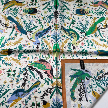 The Pipits Garden 20-inch pure mulberry silk square scarf