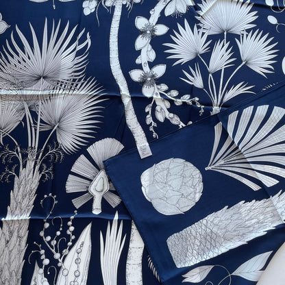 100% Pure Mulberry Silk Multicolour Handmade Large Silk Scarf 43"- The Blue Palm