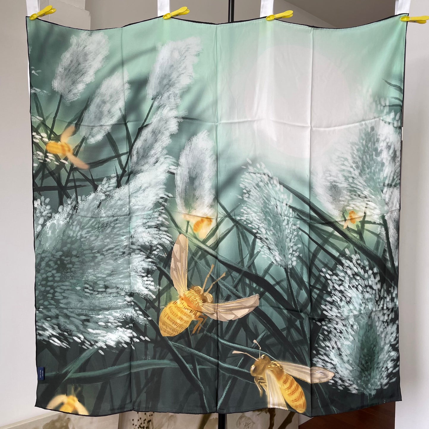Exquisite Duo-Colour Mulberry 43” Silk Scarf: Hand-Rolled Edge, 6A Grade - The Garden